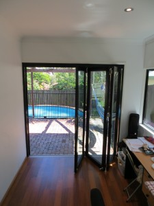 bi-fold door